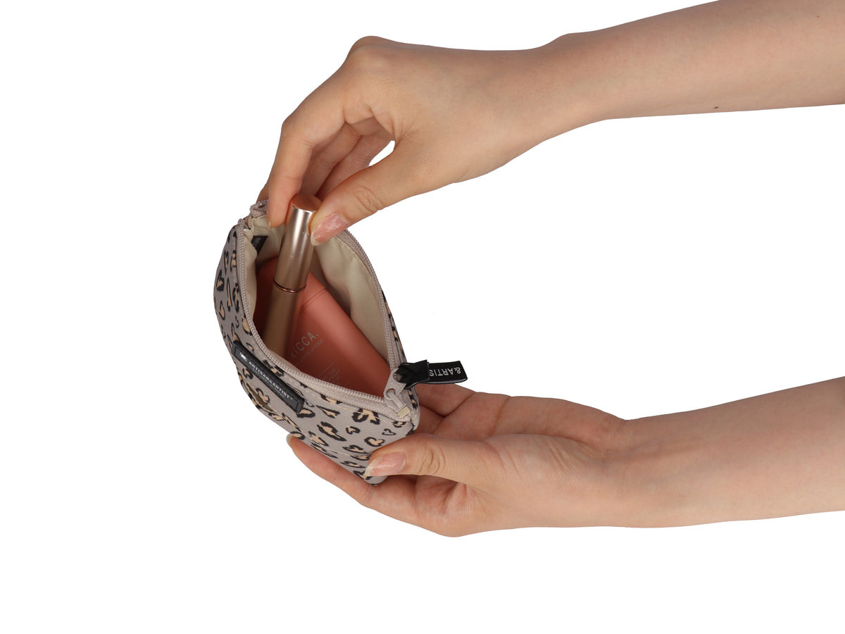 Miss Panthère - Multi-Use Tissue Pouch - MN102