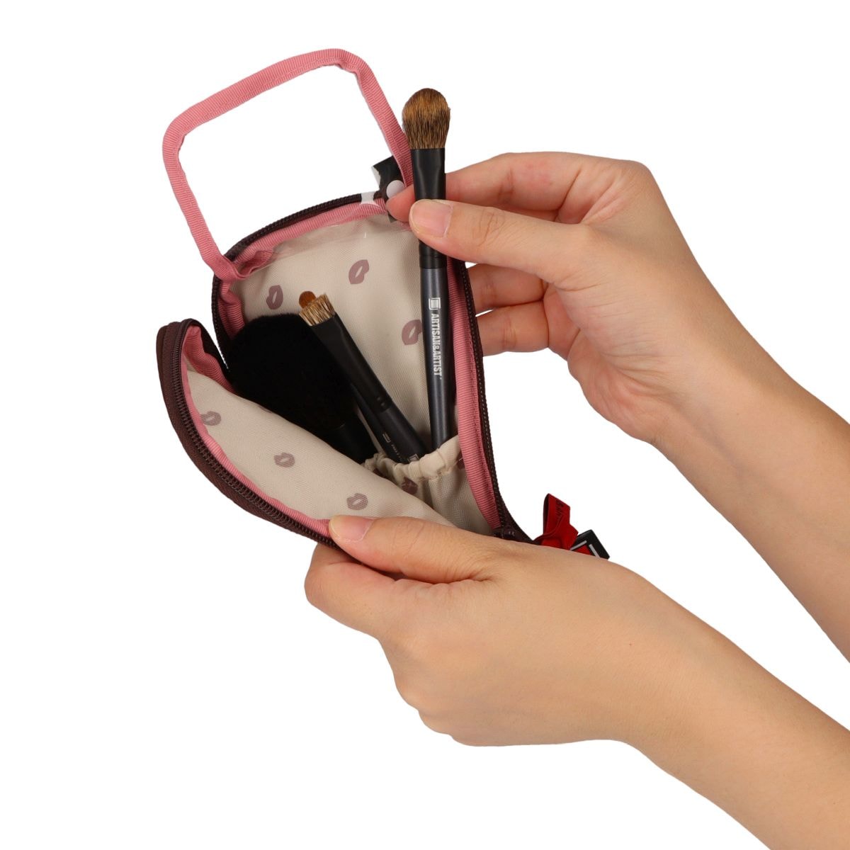Pouty Lip - Slim Multi-Use Pouch - PU918