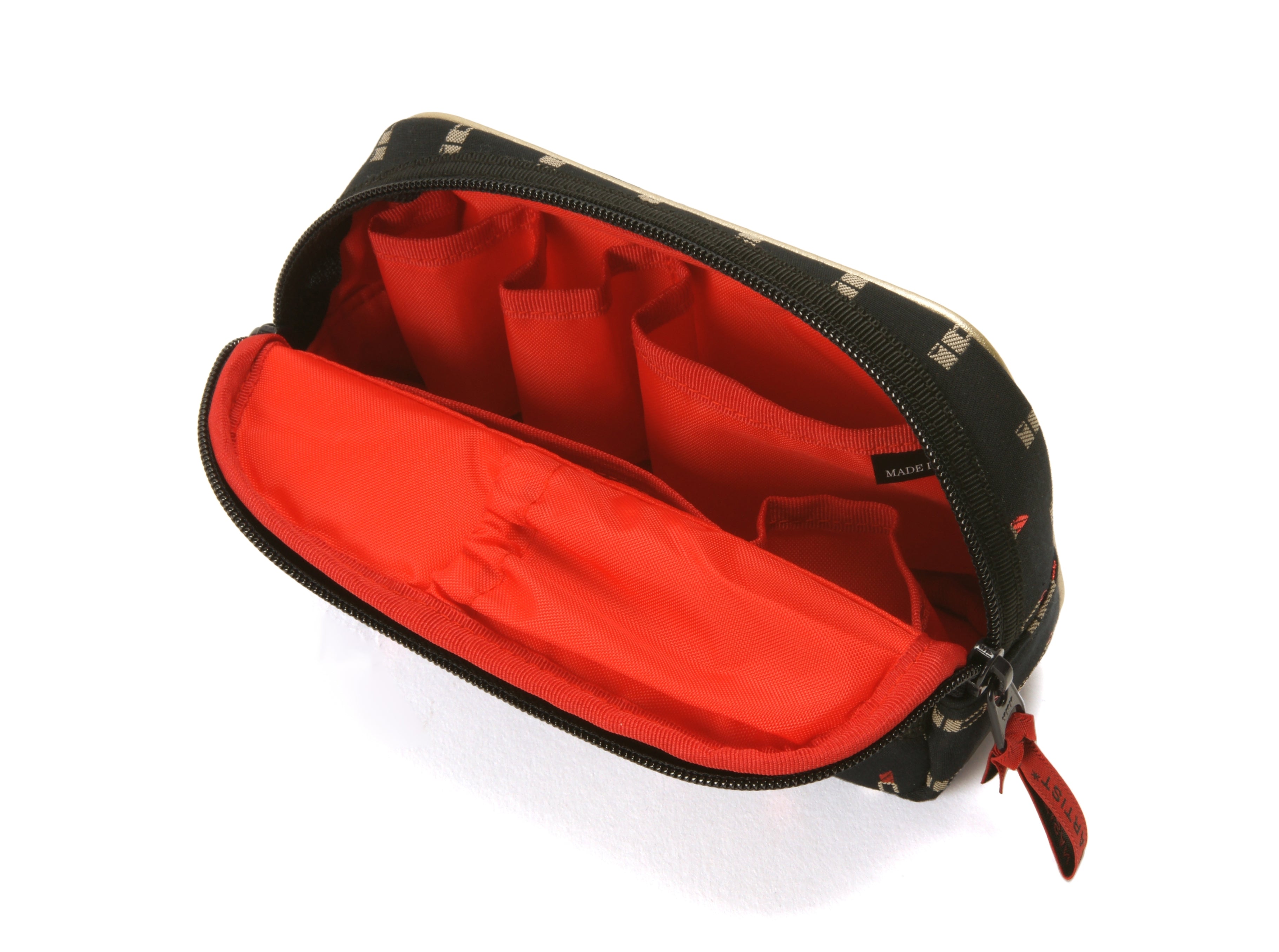 Valiant Rouge - Slope Shape Makeup Pouch - LI111