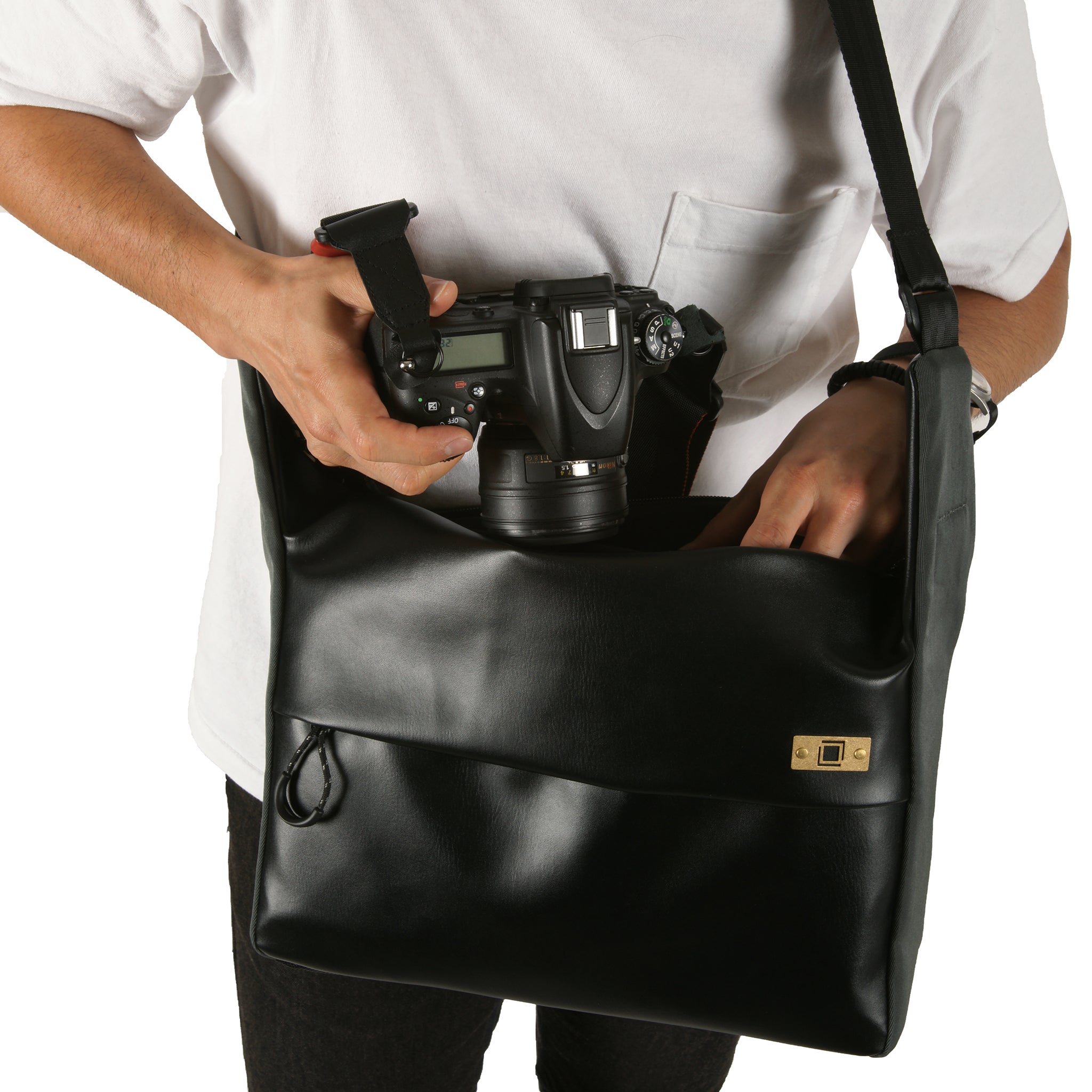 ACAM-BS0002 Basalt Shoulder Bag