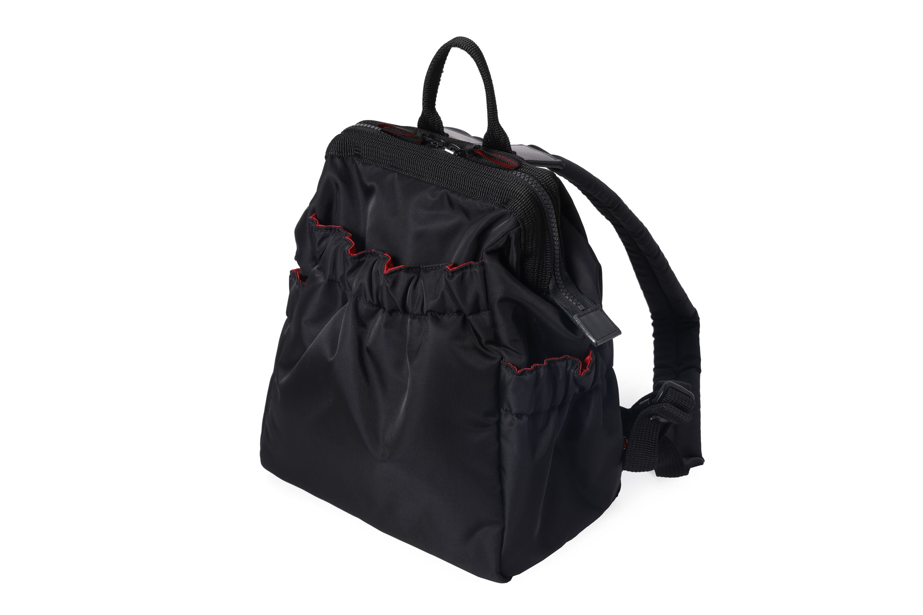 Compact backpack with wide clasp opening