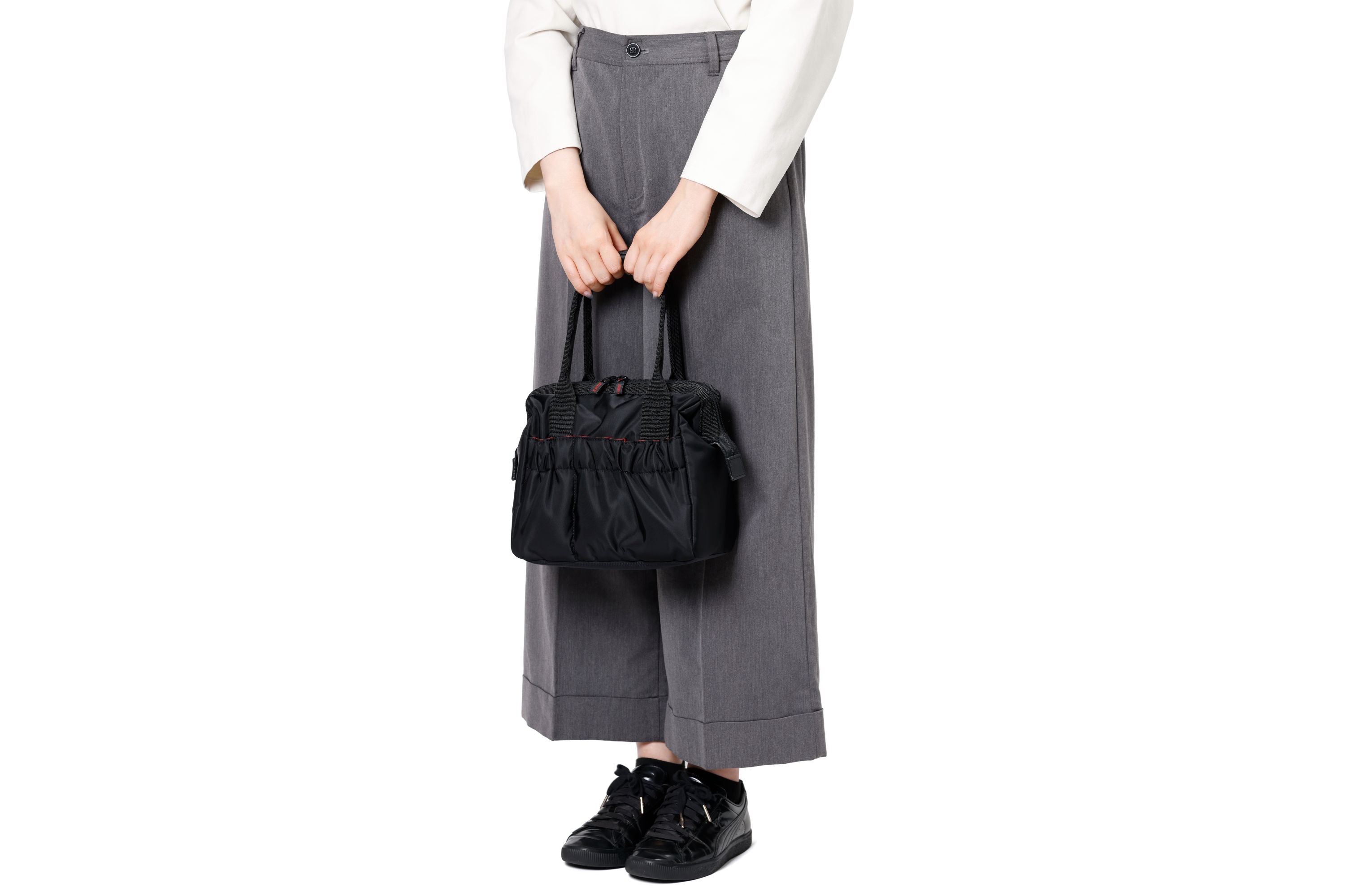 Classic - Clasp Opening Handbag - KG2-703