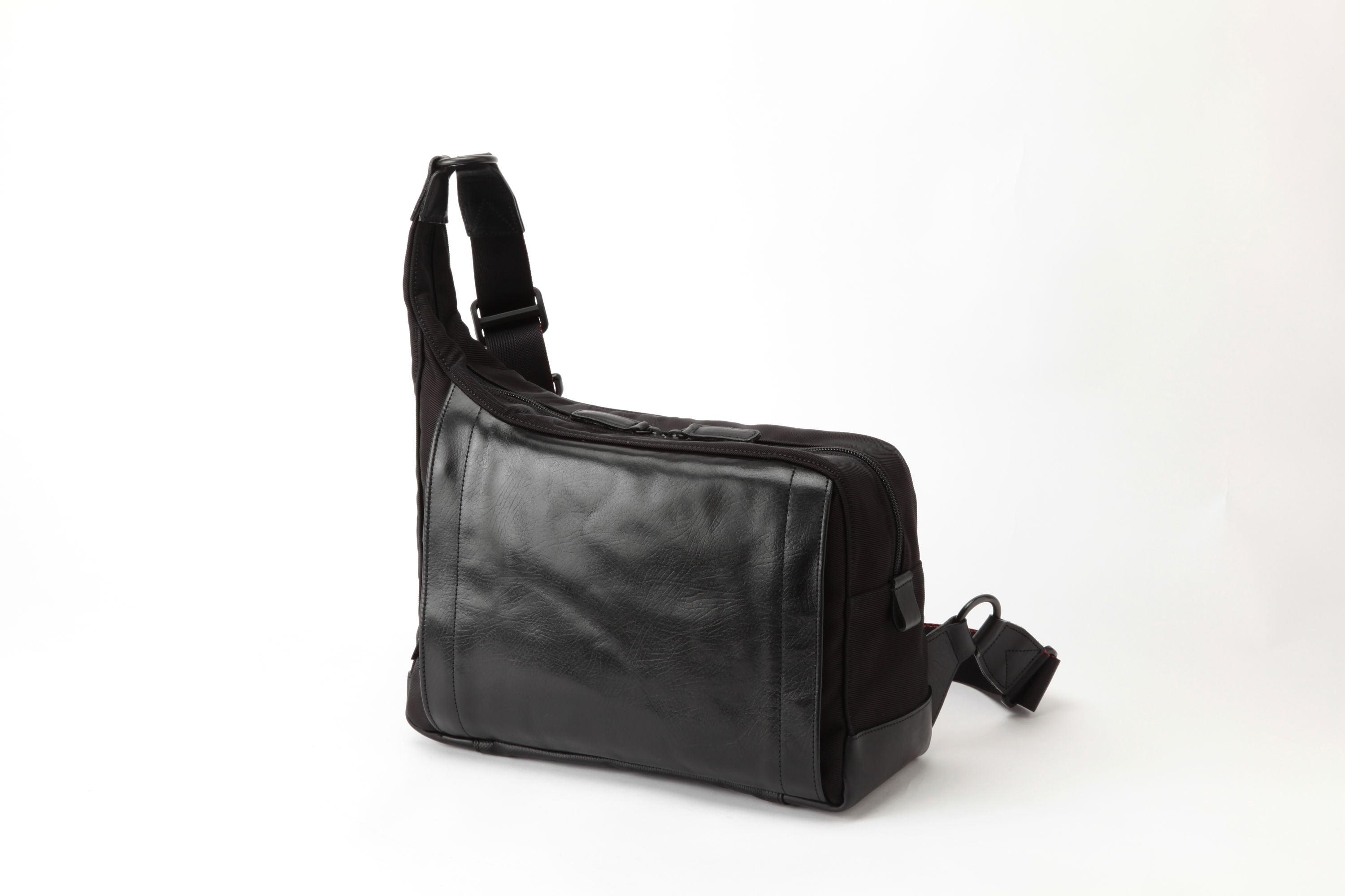 RR4-05C Leather Casual Camera Sling Bag