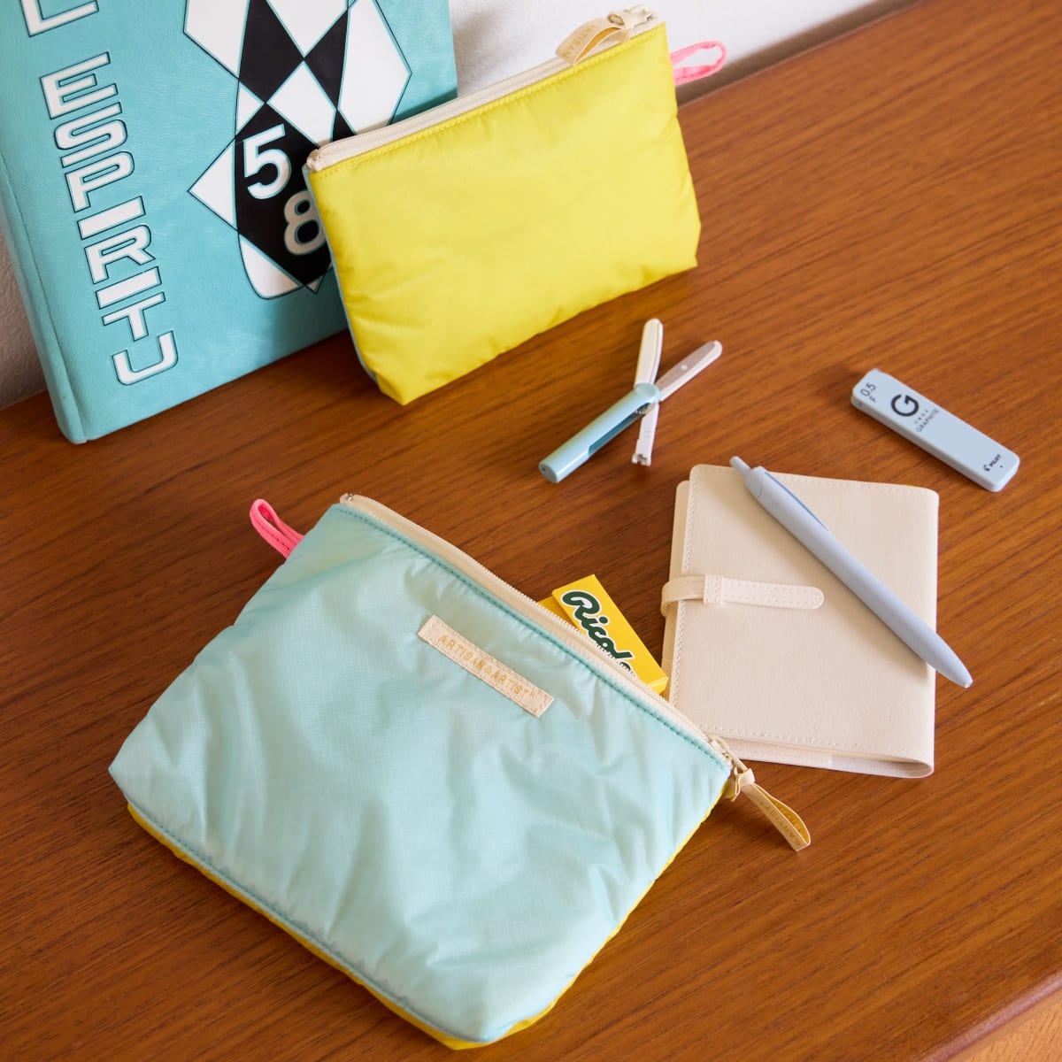 Fizzy Pop - Loop-Handle Slim Pouch – Large - FO972
