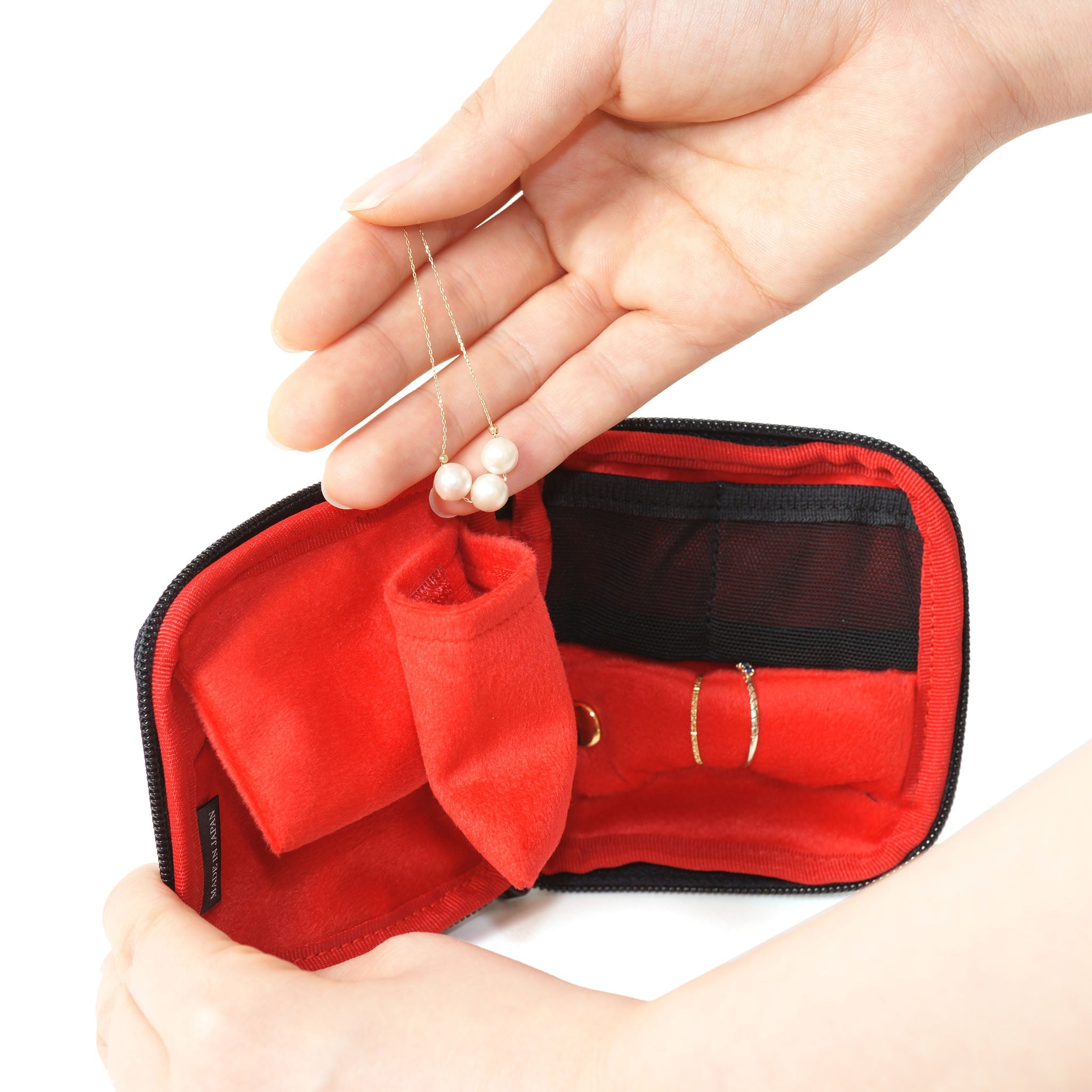 Valiant Rouge - Jewelry Pouch - LI735